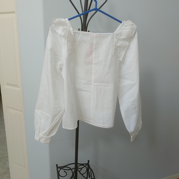 W♥C / Wego Japan white ruffle blouse - Picture 3 of 9